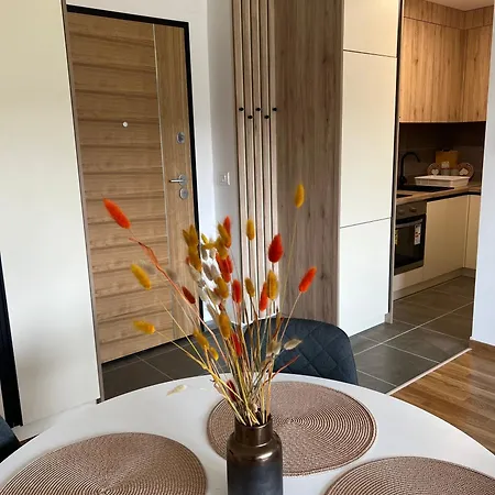 Lavista * 雅戈丁那