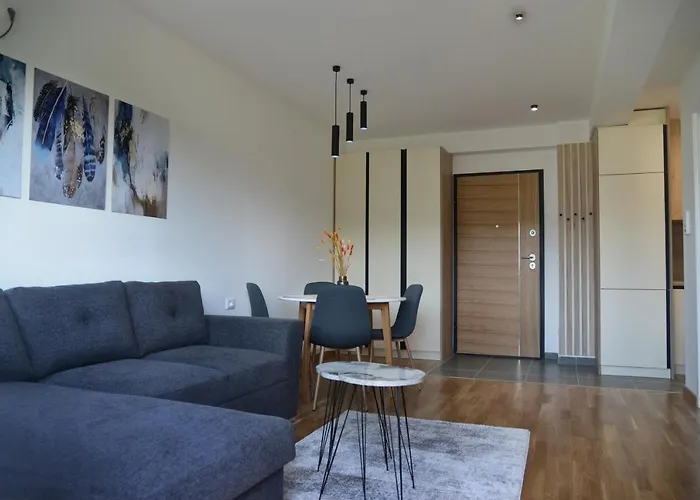 Lavista アパート ヤゴディナ